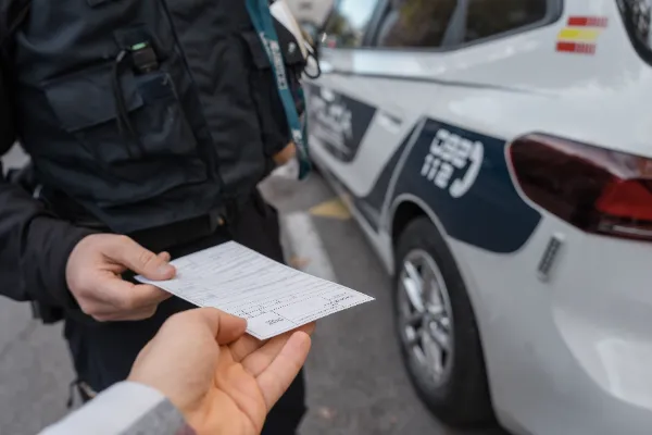 police issuing speeding ticket to a driver in London Ontario